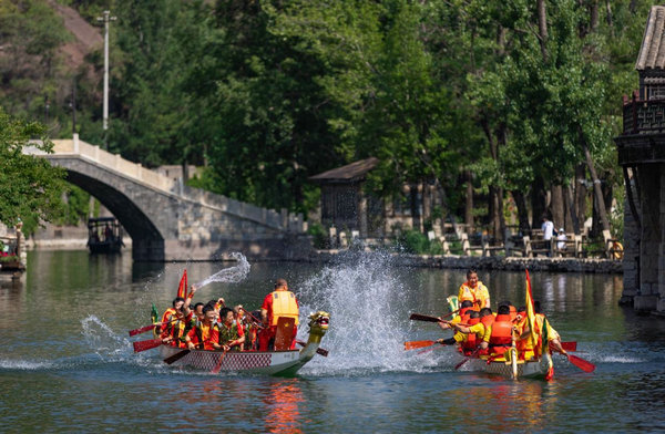 Dragon Boat Festival: A colorful tradition in China